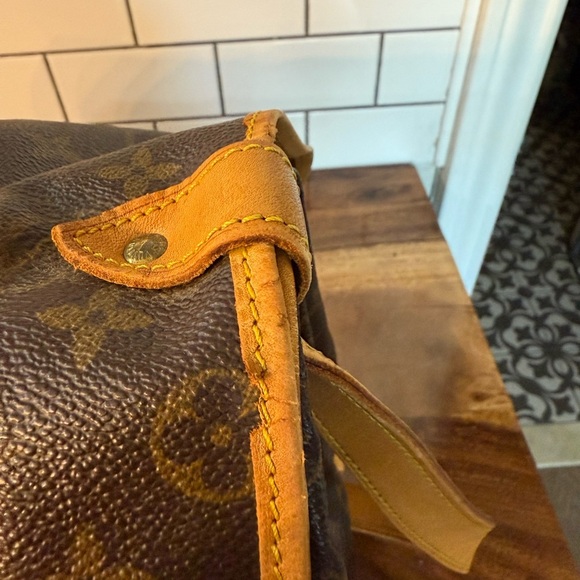 Louis Vuitton Samur 43 Monogram Crossbody - Vintage 1987 - Picture 6 of 13